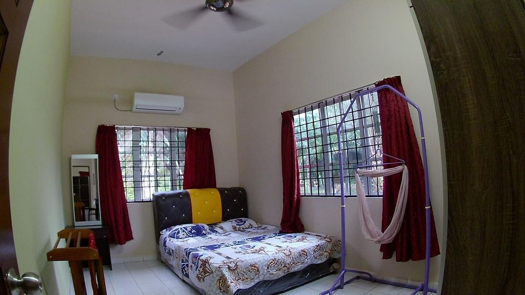 Homestay Selinsing Simpang Ampat Semanggol Exteriör bild