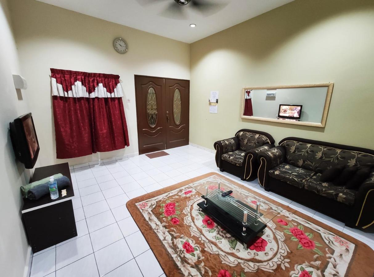 Homestay Selinsing Simpang Ampat Semanggol Exteriör bild
