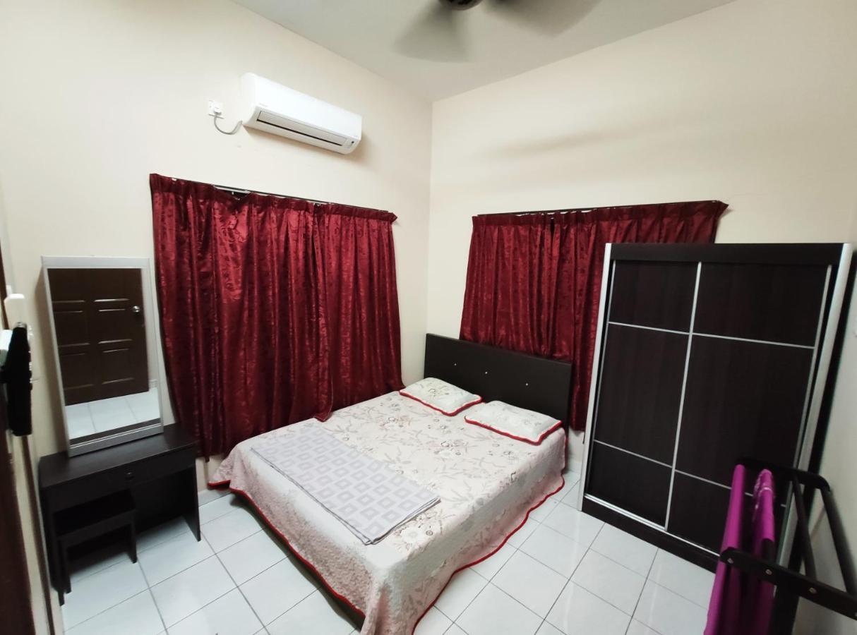 Homestay Selinsing Simpang Ampat Semanggol Exteriör bild